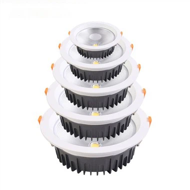 Oprawa typu downlight z diodami LED o mocy 6 W