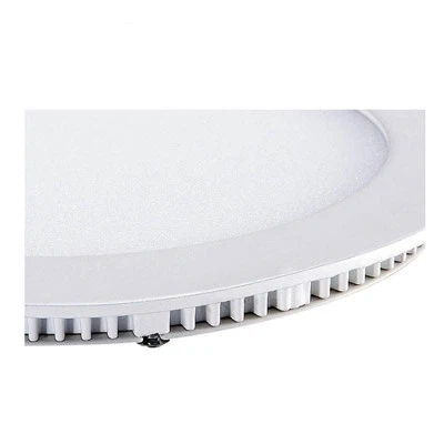 Opuść sufitowe oświetlenie ledowe do wbudowania