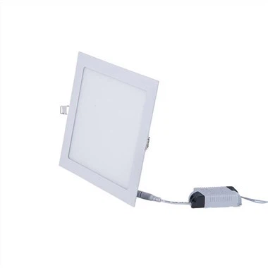 Kwadratowe oprawy typu downlight LED do wbudowania