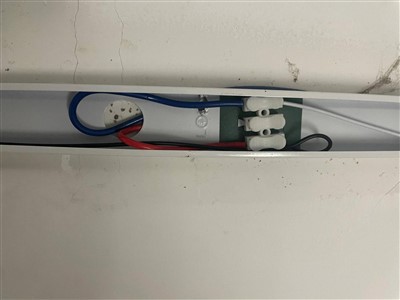 Żółta okładka bez migotania